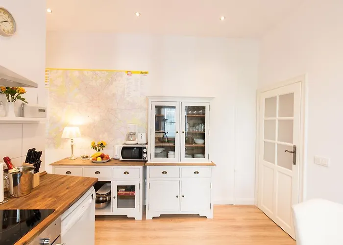 Fritz By Rockchair L Superhost Status L 3 Bedrooms Boxspringbeds 2 Bathrooms 2 Kitchen - Cozy Family & Business Flair Welcomes You! * برلين