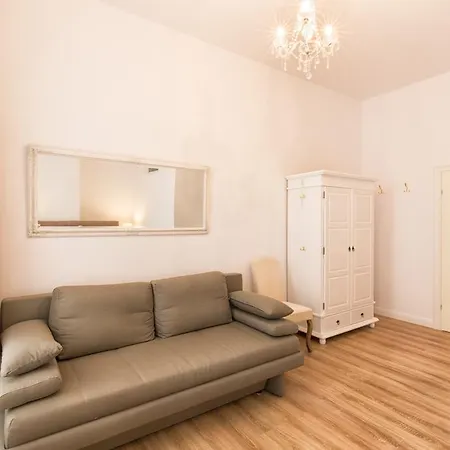 Fritz By Rockchair Apartments L Superhost Status L 3 Bedrooms Boxspringbeds 2 Bathrooms 2 Kitchen - Cozy Family & Business Flair Welcomes You! Apartment *