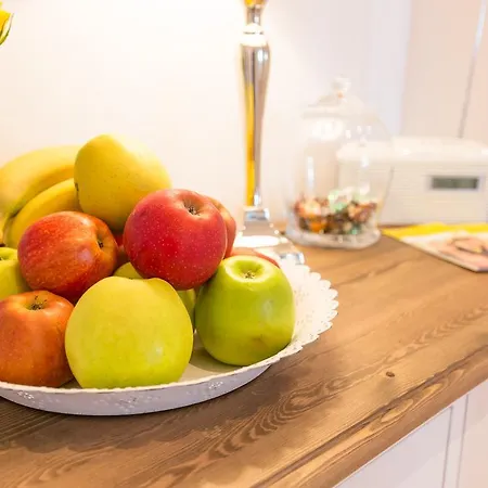 Fritz By Rockchair Apartments L Superhost Status L 3 Bedrooms Boxspringbeds 2 Bathrooms 2 Kitchen - Cozy Family & Business Flair Welcomes You!