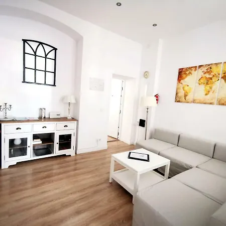 Fritz By Rockchair Apartments L Superhost Status L 3 Bedrooms Boxspringbeds 2 Bathrooms 2 Kitchen - Cozy Family & Business Flair Welcomes You! *