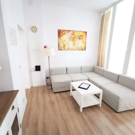 Fritz By Rockchair Apartments L Superhost Status L 3 Bedrooms Boxspringbeds 2 Bathrooms 2 Kitchen - Cozy Family & Business Flair Welcomes You! *