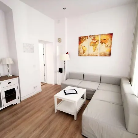 Fritz By Rockchair L Superhost Status L 3 Bedrooms Boxspringbeds 2 Bathrooms 2 Kitchen - Cozy Family & Business Flair Welcomes You! Berlin