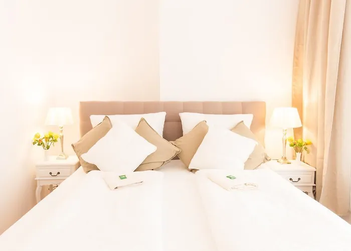 Fritz By Rockchair L Superhost Status L 3 Bedrooms Boxspringbeds 2 Bathrooms 2 Kitchen - Cozy Family & Business Flair Welcomes You! Lägenhet